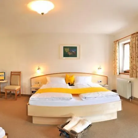Gaestehaus Enzianhof Garni 3* Oberammergau