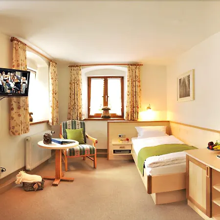 Gaestehaus Enzianhof Garni Affittacamere Oberammergau