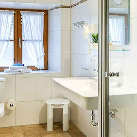 Gaestehaus Enzianhof Garni Oberammergau