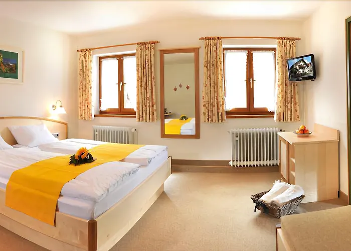 Gaestehaus Enzianhof Garni 3*