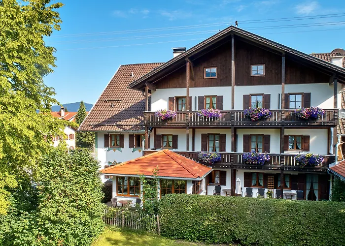 Pensión Gaestehaus Enzianhof Garni 3*