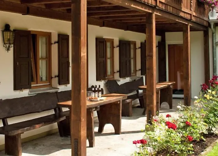 Gaestehaus Enzianhof Garni Oberammergau