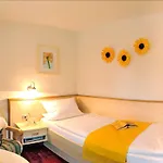 Casa de hóspedes Gaestehaus Enzianhof Garni 3*