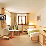 Gaestehaus Enzianhof Garni Casa de hóspedes Oberammergau