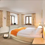 Gaestehaus Enzianhof Garni Oberammergau