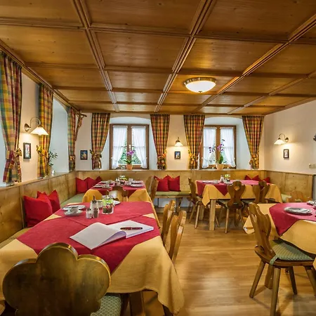 Gaestehaus Enzianhof Garni