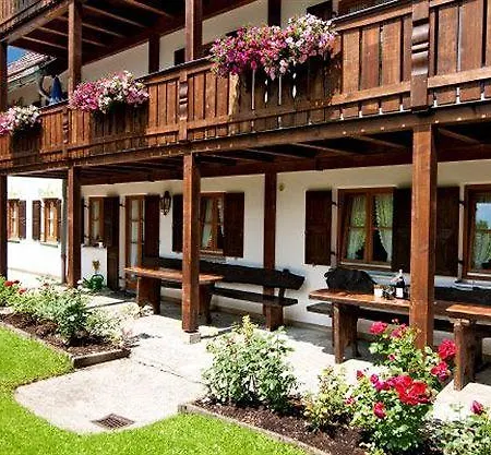 Gaestehaus Enzianhof Garni Oberammergau