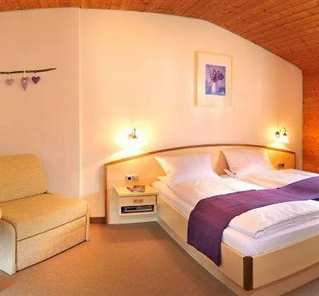 Gaestehaus Enzianhof Garni 3*