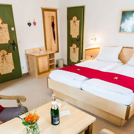 Gaestehaus Enzianhof Garni