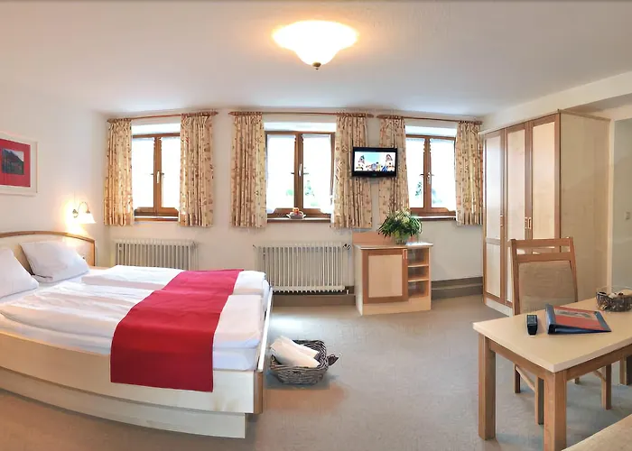 בית הארחה Gaestehaus Enzianhof Garni