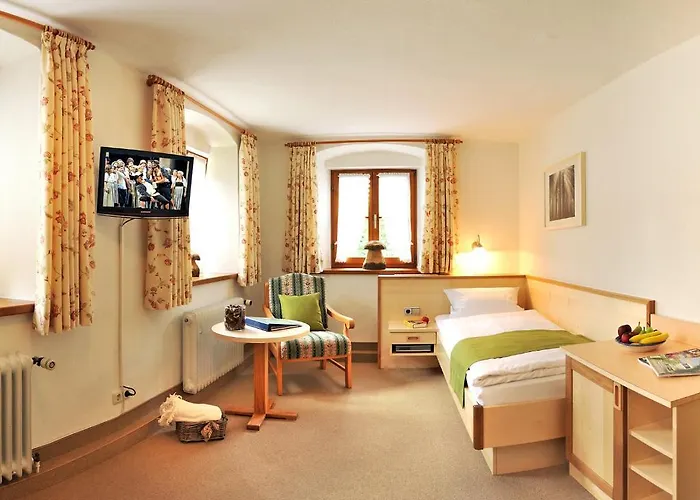 Gaestehaus Enzianhof Garni בית הארחה